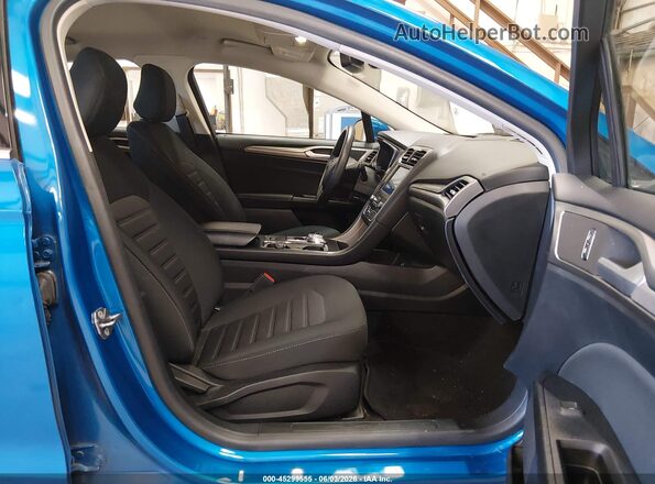 3FA6P0LU9LR226407 2020 FORD FUSION Синий Вид салона спереди