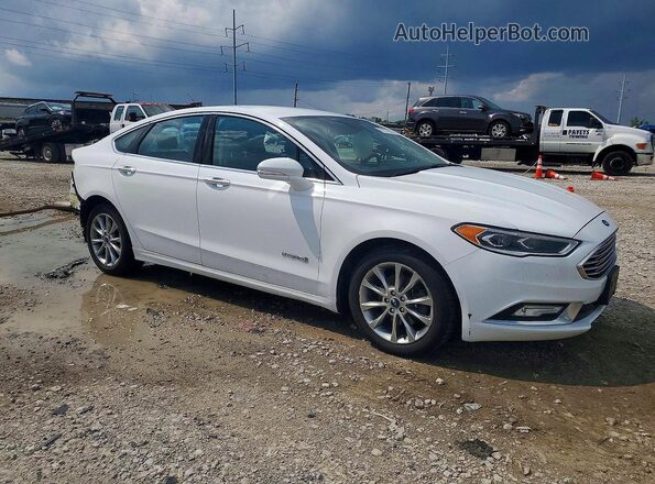 3FA6P0LUXHR410097 2017 FORD FUSION White Przód prawy