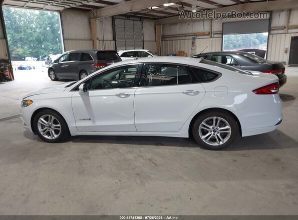 3FA6P0LUXJR171575 2018 FORD FUSION HYBRID White Սալոնի 360 աստիճան տեսք