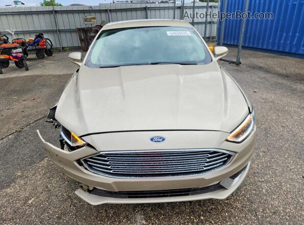 3FA6P0LUXJR259042 2018 FORD FUSION Бежевый Вид спереди