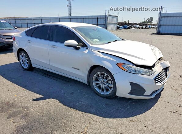 3FA6P0LUXKR208982 2019 FORD FUSION White Delantero derecho