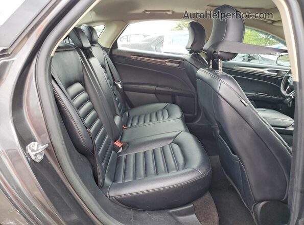 3FA6P0MU6KR141019 2019 FORD FUSION Gray უკანა სავარძლების ხედი
