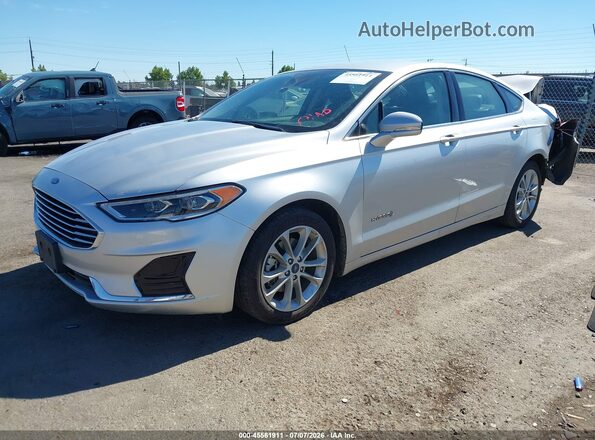 3FA6P0MU9KR209068 2019 FORD FUSION HYBRID Silver Przód lewy