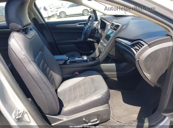 3FA6P0PU0JR273638 2018 FORD FUSION ENERGI Silver წინა სალონის ხედი