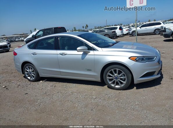 3FA6P0PU0JR273638 2018 FORD FUSION ENERGI Silver სალონის 360-გრადუსიანი ხედი