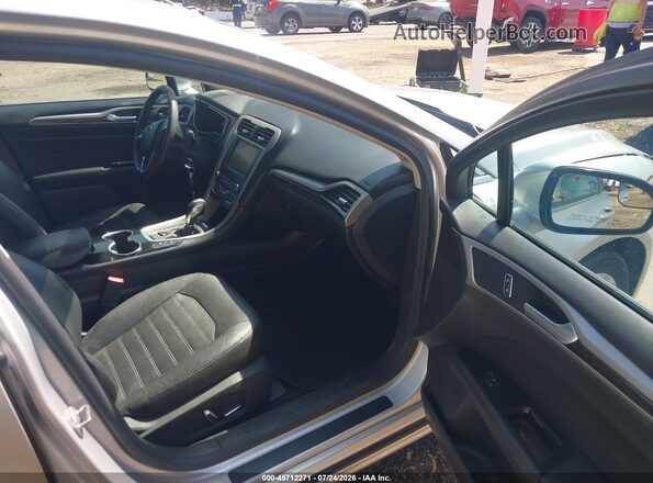 3FA6P0PU3GR173302 2016 FORD FUSION ENERGI Silver Widok wnętrza z przodu