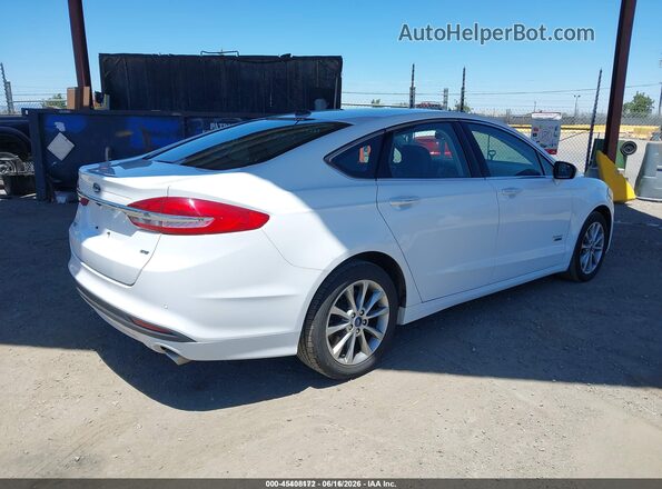 3FA6P0PU6JR273627 2018 FORD FUSION ENERGI White Rear right