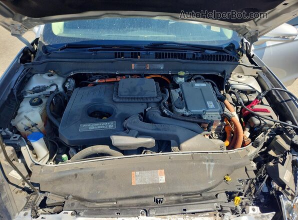 3FA6P0PU9JR110583 2018 FORD FUSION Silver უკანა სალონის ხედი