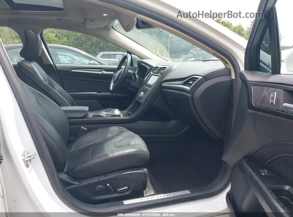 3FA6P0RU2KR260999 2019 FORD FUSION HYBRID Белый Вид салона спереди