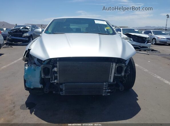 3FA6P0RU3JR205945 2018 FORD FUSION HYBRID Silver Vista interior trasera