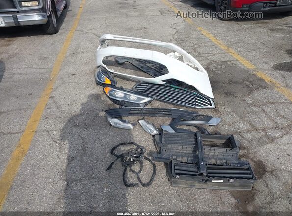 3FA6P0RU7JR132417 2018 FORD FUSION HYBRID White Սարքավորումների վահանակի տեսք
