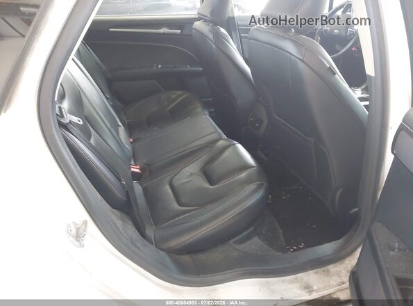 3FA6P0RU9JR207182 2018 FORD FUSION HYBRID White VIN კოდის სტიკერის ხედი