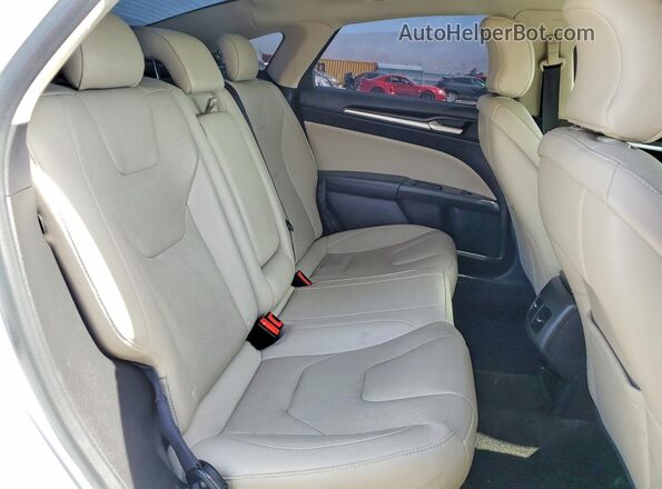 3FA6P0RU9JR245477 2018 FORD FUSION White უკანა სავარძლების ხედი