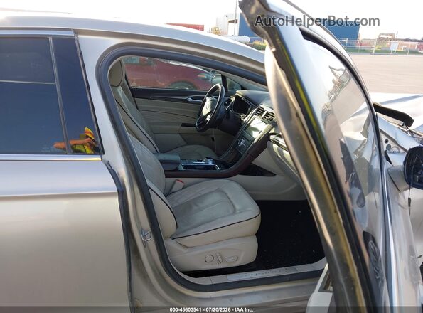 3FA6P0RUXHR305776 2017 FORD FUSION HYBRID Tan Widok wnętrza z przodu
