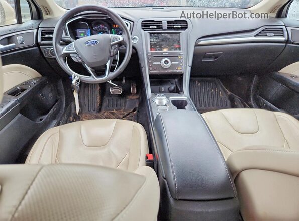 3FA6P0RUXJR120889 2018 FORD FUSION Beige Вид панелі приладів
