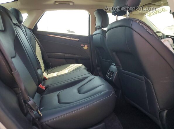 3FA6P0SU2KR174683 2019 FORD FUSION Silver უკანა სავარძლების ხედი