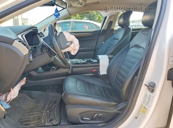 3FA6P0T91GR264070 2016 FORD FUSION Белый Вид салона спереди