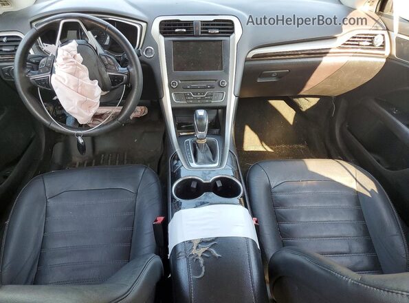 3FA6P0T91GR264070 2016 FORD FUSION Белый Вид панели приборов