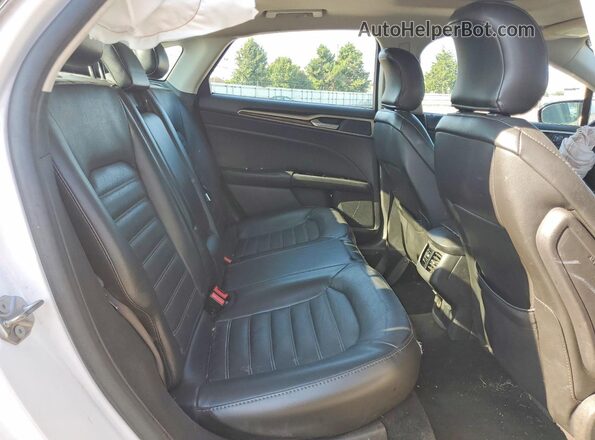 3FA6P0T91GR264070 2016 FORD FUSION Белый Вид задних сидений