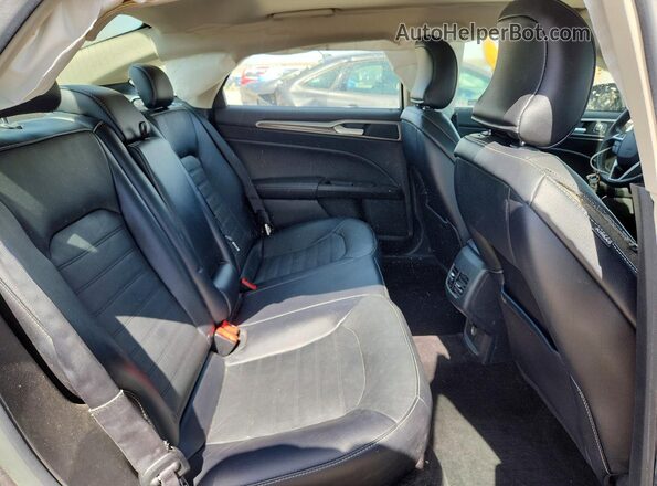 3FA6P0T91HR200838 2017 FORD FUSION Gray Rear seats view