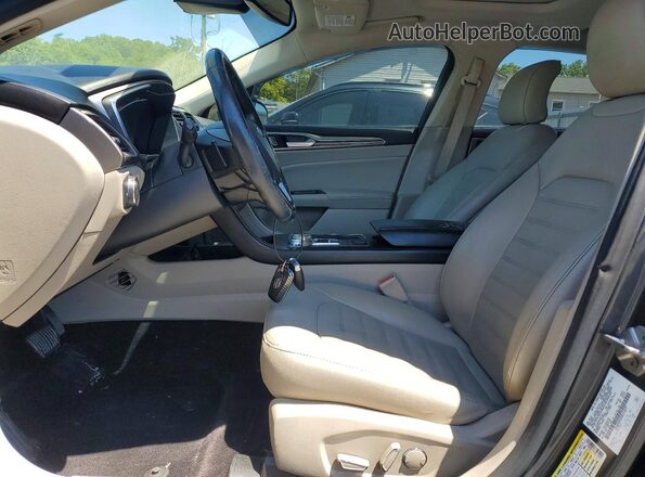 3FA6P0T92HR219477 2017 FORD FUSION Charcoal Вид салону спереду