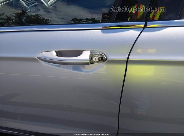 3FA6P0UU0JR235928 2018 FORD FUSION HYBRID Silver Vista frontal