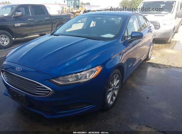 3FA6P0UU1HR360799 2017 FORD FUSION HYBRID Blue Widok z przodu