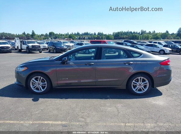 3FA6P0UU1JR141881 2018 FORD FUSION HYBRID Silver Սալոնի 360 աստիճան տեսք