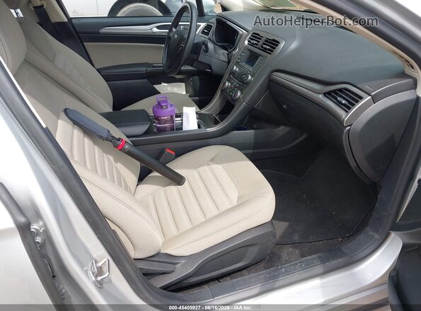 3FA6P0UU2JR100109 2018 FORD FUSION HYBRID Silver Սալոնի դիմացի տեսք