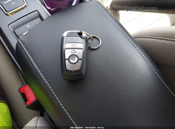 3FA6P0UU2JR100109 2018 FORD FUSION HYBRID Silver Առջևի վահանակի տեսք