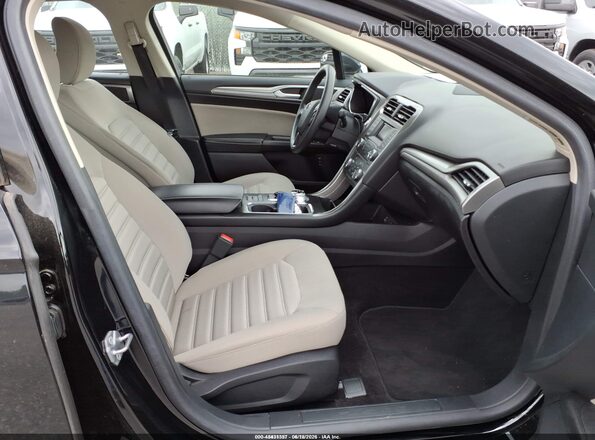 3FA6P0UU2JR101258 2018 FORD FUSION HYBRID Black Front interior view