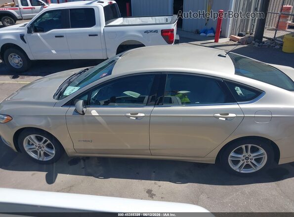 3FA6P0UU2JR209444 2018 FORD FUSION HYBRID Gold Սալոնի 360 աստիճան տեսք