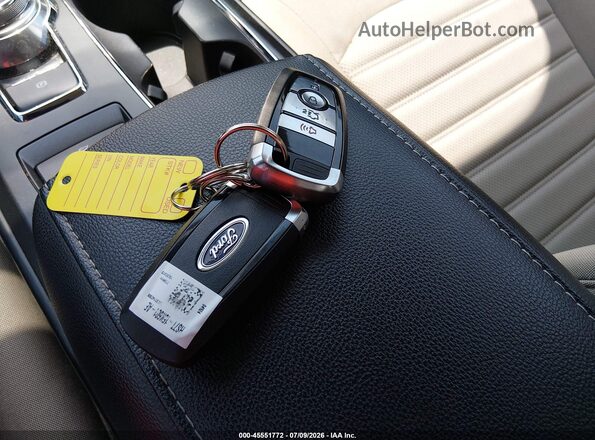 3FA6P0UU2JR243559 2018 FORD FUSION HYBRID White Widok deski rozdzielczej