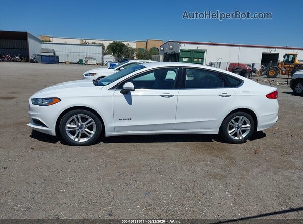 3FA6P0UU2JR254562 2018 FORD FUSION HYBRID White 