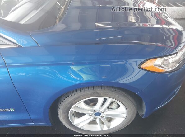 3FA6P0UU2JR281938 2018 FORD FUSION HYBRID Blue Rear interior view