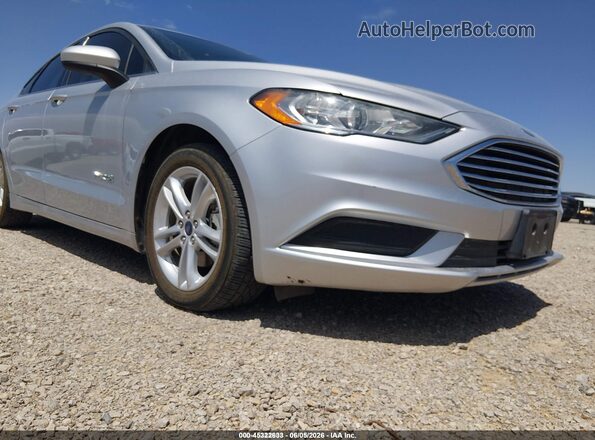 3FA6P0UU3JR100183 2018 FORD FUSION HYBRID Silver Դիմացի տեսք