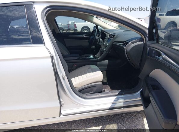 3FA6P0UU3JR100183 2018 FORD FUSION HYBRID Silver Սալոնի դիմացի տեսք