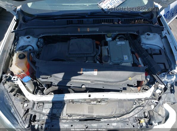 3FA6P0UU3JR233879 2018 FORD FUSION HYBRID White Widok z tyłu