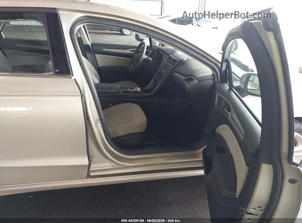 3FA6P0UU3JR271385 2018 FORD FUSION HYBRID Gold Front interior view