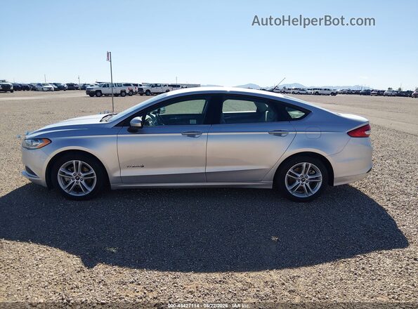3FA6P0UU3JR279003 2018 FORD FUSION HYBRID White Սալոնի 360 աստիճան տեսք