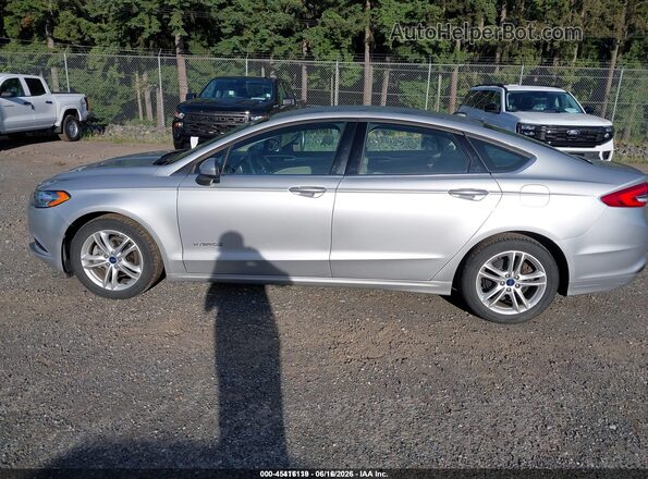 3FA6P0UU4JR243580 2018 FORD FUSION HYBRID Silver Սալոնի 360 աստիճան տեսք