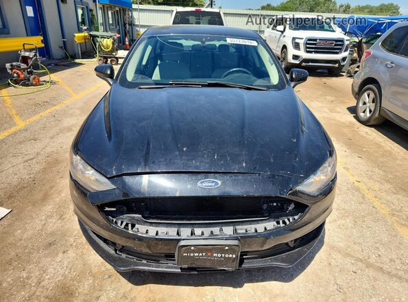 3FA6P0UU5JR122072 2018 FORD FUSION Black Widok z przodu