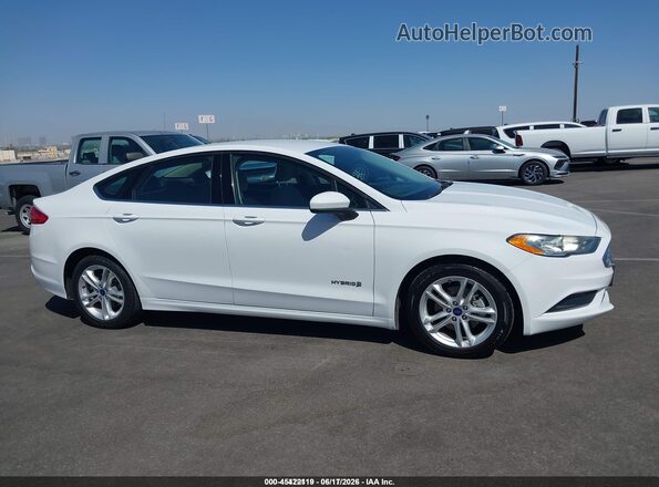 3FA6P0UU5JR212743 2018 FORD FUSION HYBRID White 