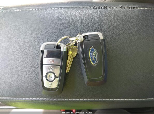3FA6P0UU5JR243667 2018 FORD FUSION HYBRID Silver Vista del salpicadero