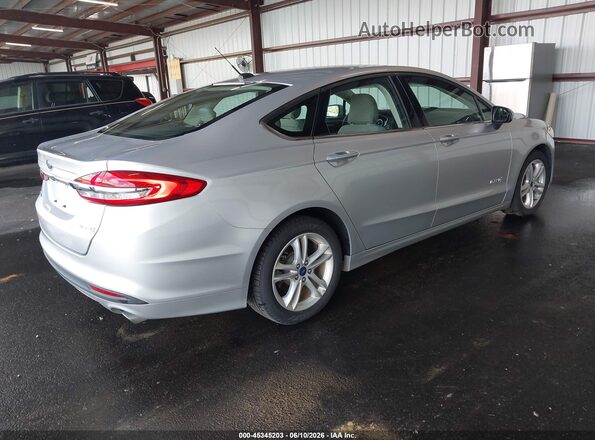 3FA6P0UU5JR271386 2018 FORD FUSION HYBRID Серебряный Задняя правая четверть