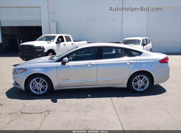 3FA6P0UU6JR101179 2018 FORD FUSION HYBRID Silver Սալոնի 360 աստիճան տեսք