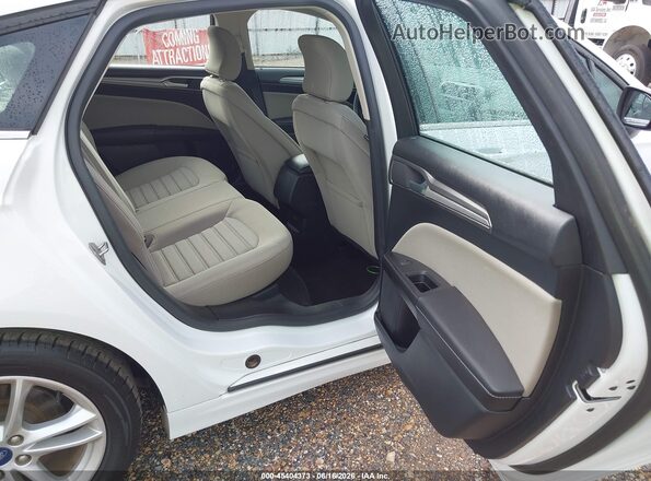 3FA6P0UU6JR278976 2018 FORD FUSION HYBRID White VIN կոդի պիտակի տեսք
