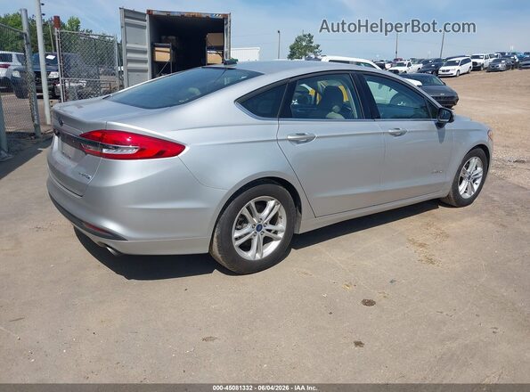3FA6P0UU7JR212727 2018 FORD FUSION HYBRID Silver Trasero derecho