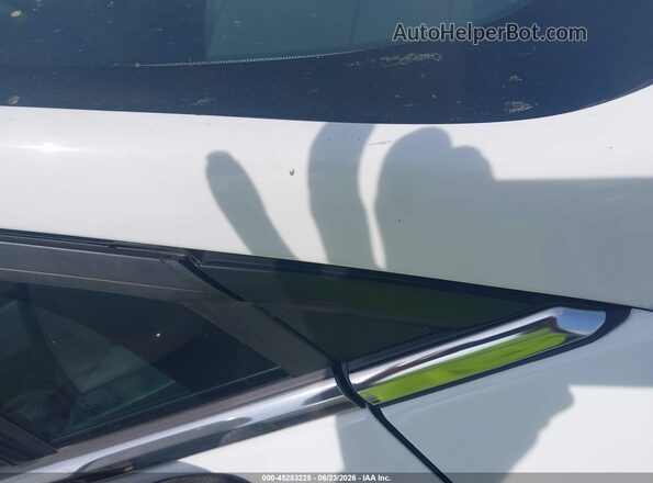 3FA6P0UU8JR100177 2018 FORD FUSION HYBRID White Widok wnętrza z tyłu