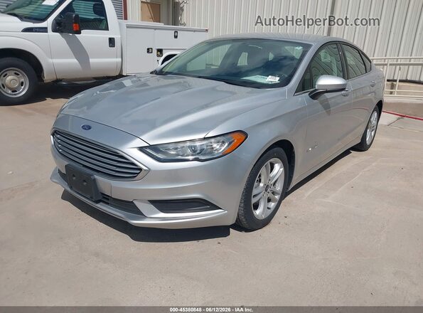 3FA6P0UU8JR100549 2018 FORD FUSION HYBRID Серебряный Передняя левая четверть